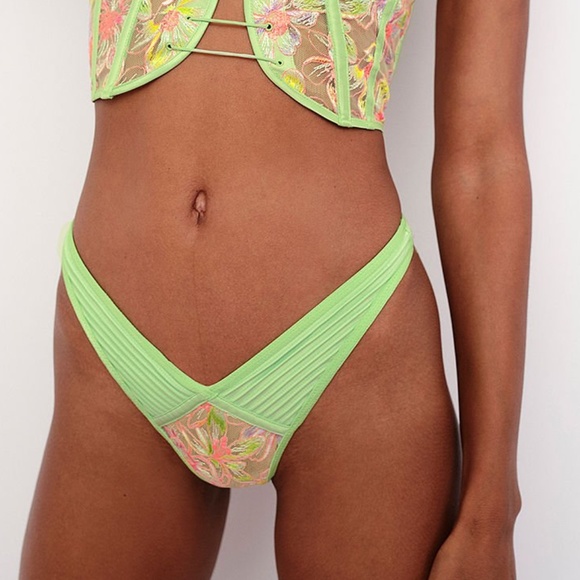 For Love And Lemons Electric Fields Embroidery High Waist Thong NEW Medium NEW